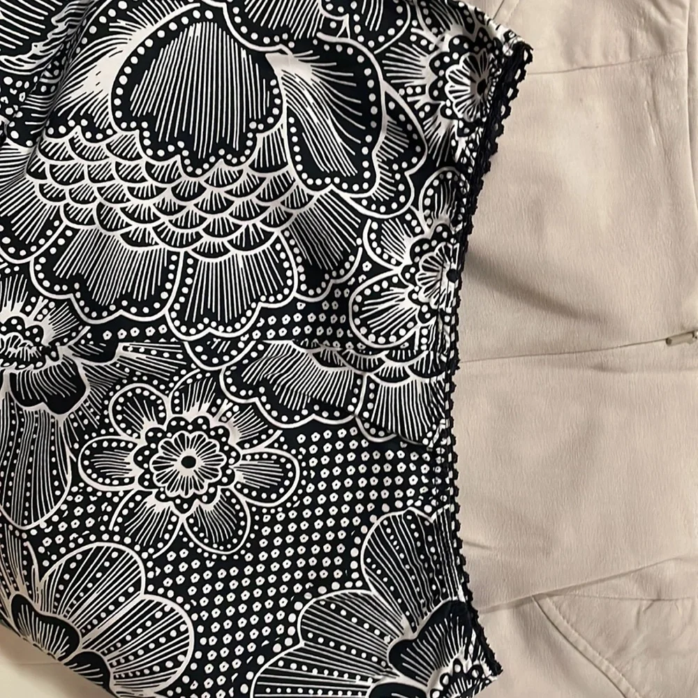 Patterned skirt - Picture 2 of 4